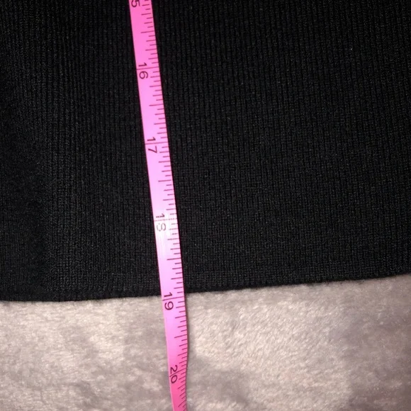 Elegant Black Women's Dress - Picture 15 of 15